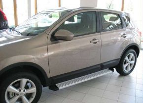 Seitliche Trittbretter für Nissan Qashqai 2007-2013