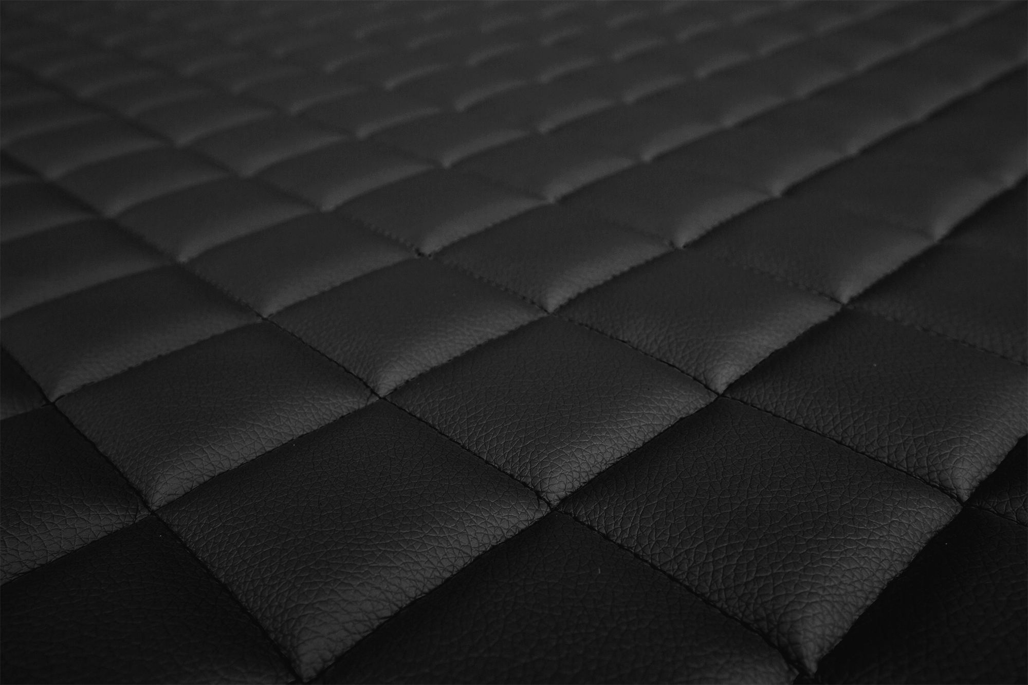 Detail der Oberfläche und Steppung der Sitzbezüge ELEGANCE Q: Schwarz